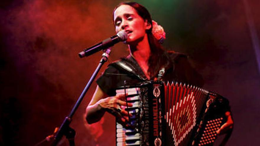 Julieta Venegas aplaza su concierto en Benidorm