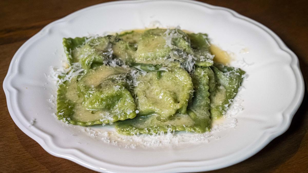 Los raviolis de espinacas y ricota de L'Osteria del Prat.