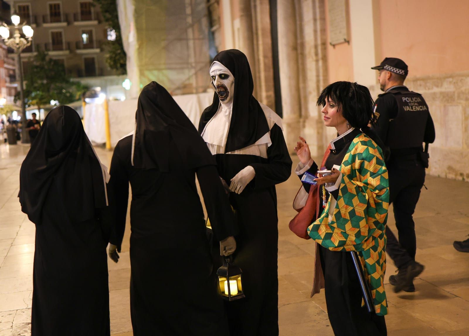 València se disfraza para celebrar Halloween