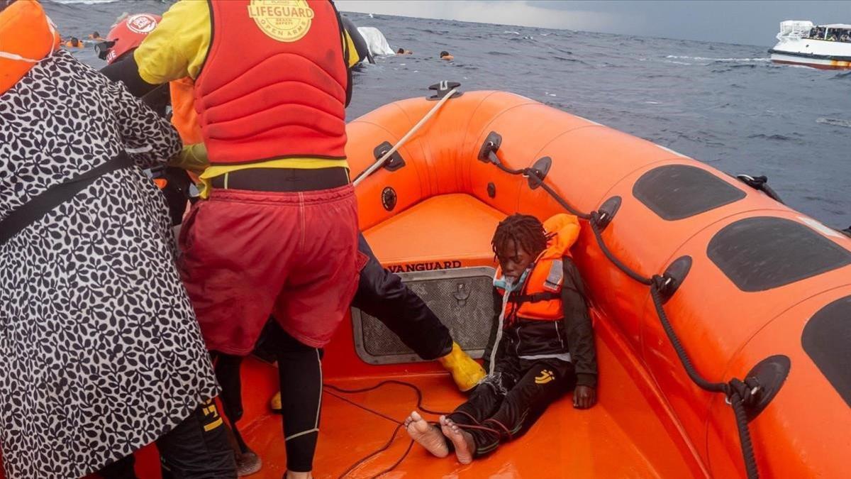 Bangaly, de seis años, rescatado por Open Arms, acaba de perder a su madre.