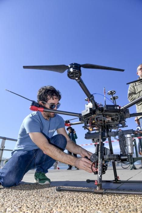 Las Canteras, a vista de dron.