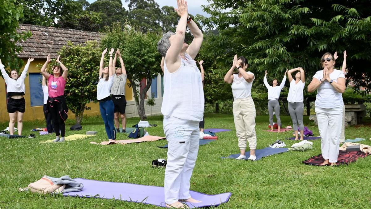 Congreso de yoga en el Monasterio de Poio | RAFA VÁZQUEZ