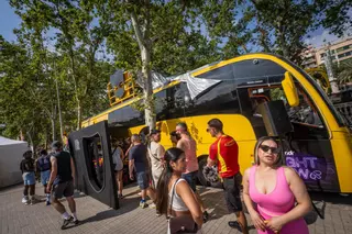El autobús de Grindr en el Pride de Barcelona