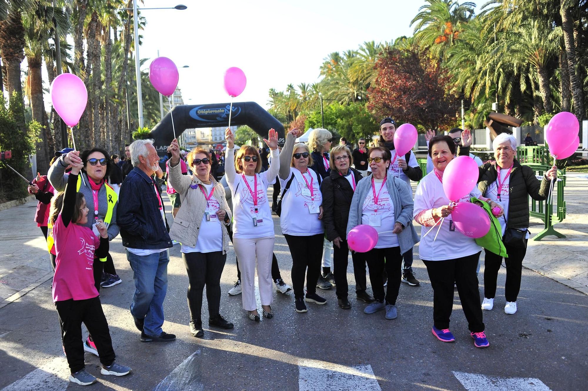 Una marea rosa imparable contra el cáncer de mama en Elche