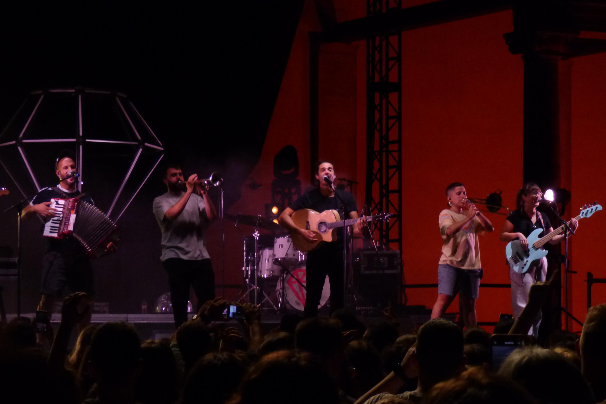 Els Catarres fan brillar els seus diamants al festival Portalblau