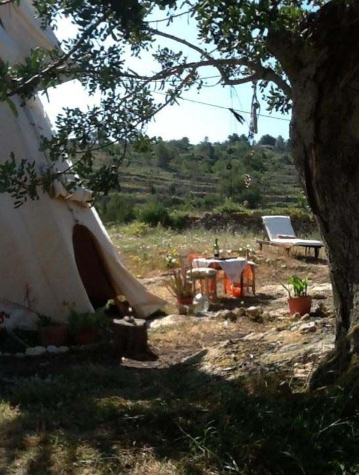 Celdas y tipis a precio de suite en Ibiza