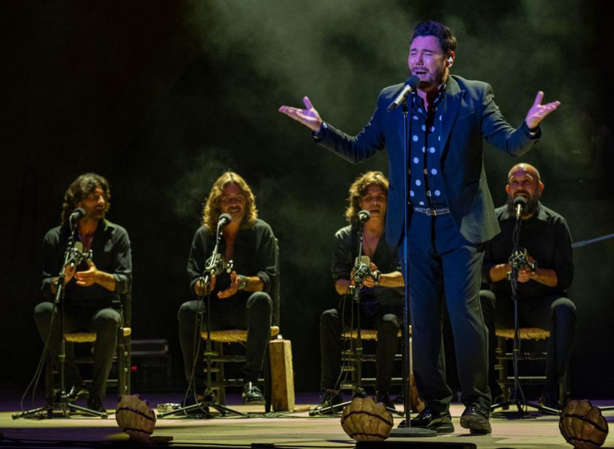 El artista flamenco 
Miguel Poveda es una de las estrellas invitadas en el Festival de Priego.  | JOSÉ ANTONIO CHACÓN