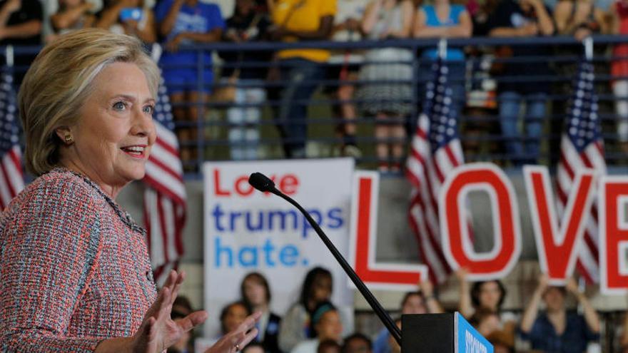 Hillary Clinton retoma la campaña electoral.