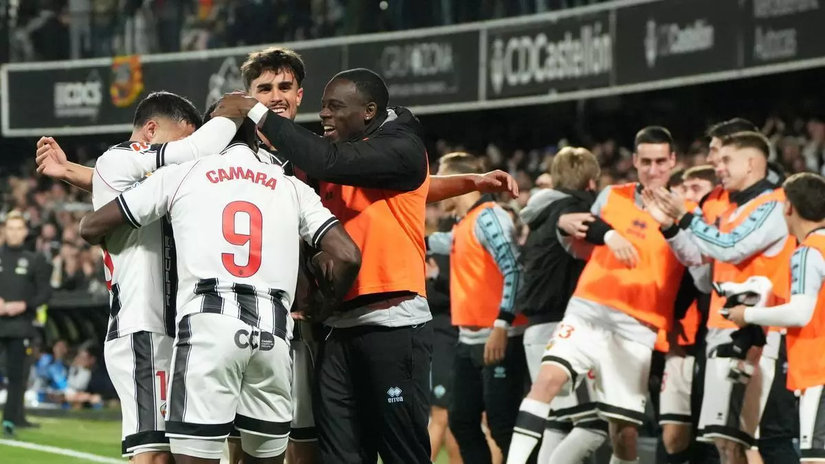 Encuesta: ¿Crees que el CD Castellón conseguirá el ascenso a Primera División esta temporada?