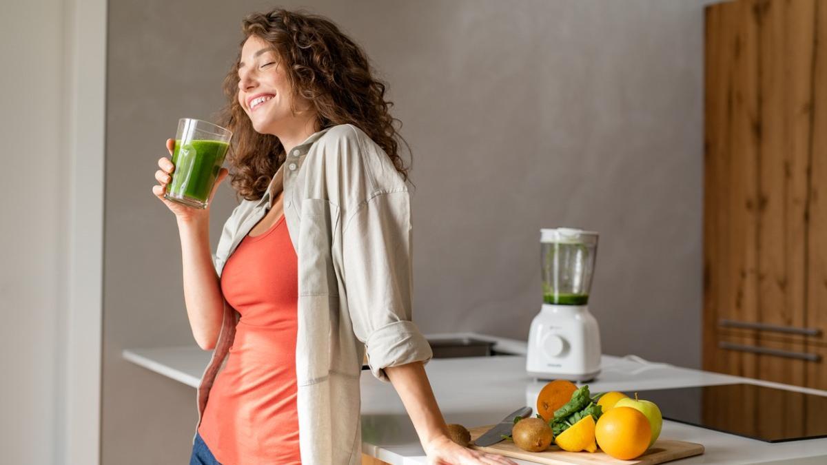 El pequeño electrodoméstico para hacer tus smoothies de fruta favoritos que triunfa en redes (está super rebajada)