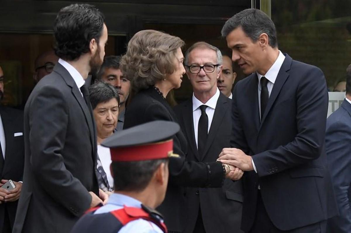 Familiares y amigos despiden a Montserrat Caballé