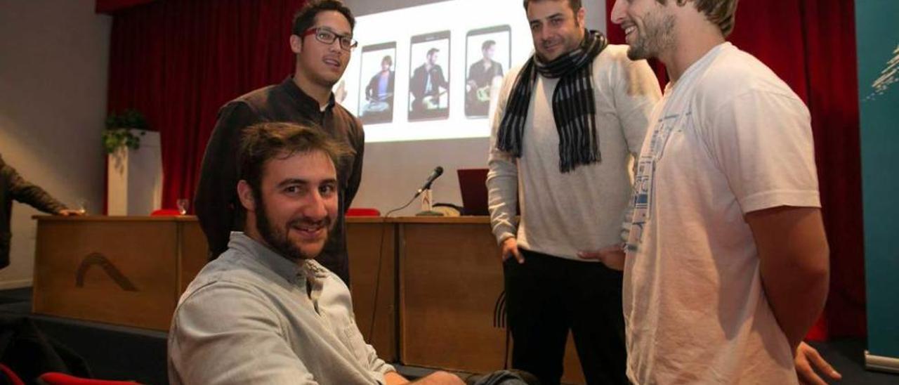 Por la derecha, Alberto Menéndez, Ángel Villaboy, Abraham Loya y Jorge Villaboy, ayer, en la Casa de Cultura.