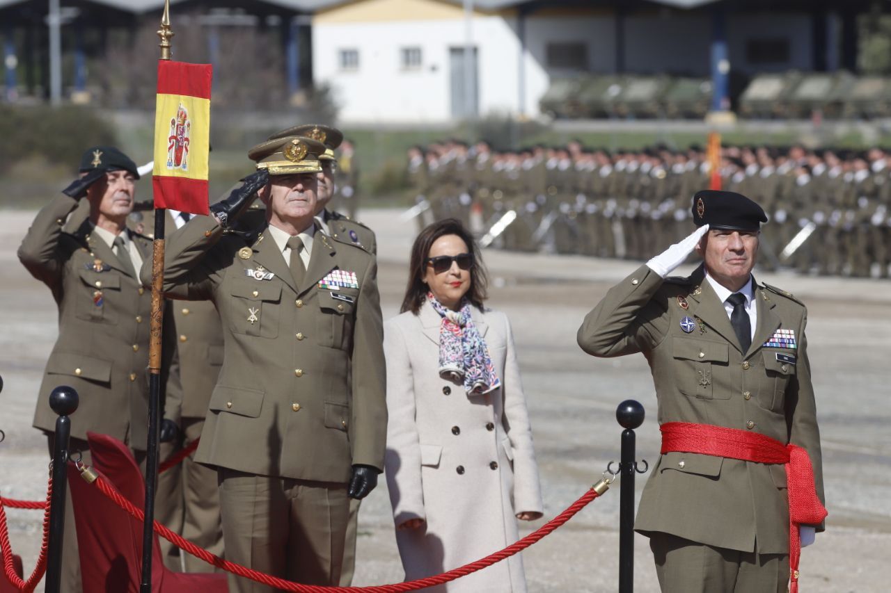 El nuevo general jefe de la BRI X toma posesión ante la ministra