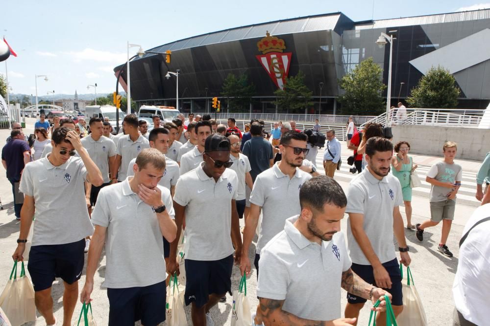 Visita del Sporting a la Feria