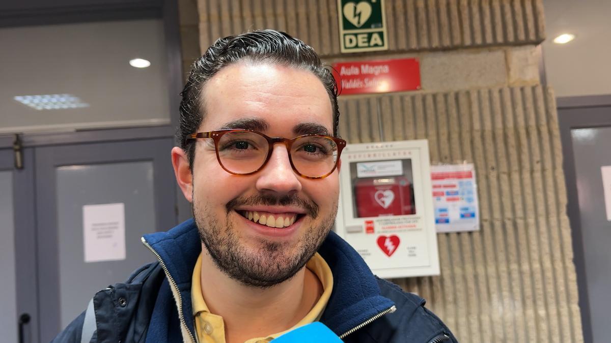 Miguel Argüelles el ovetense que estudió el MIR en su ciudad: "Preparar este examen exige muchos sacrificios y los nervios son inevitables"