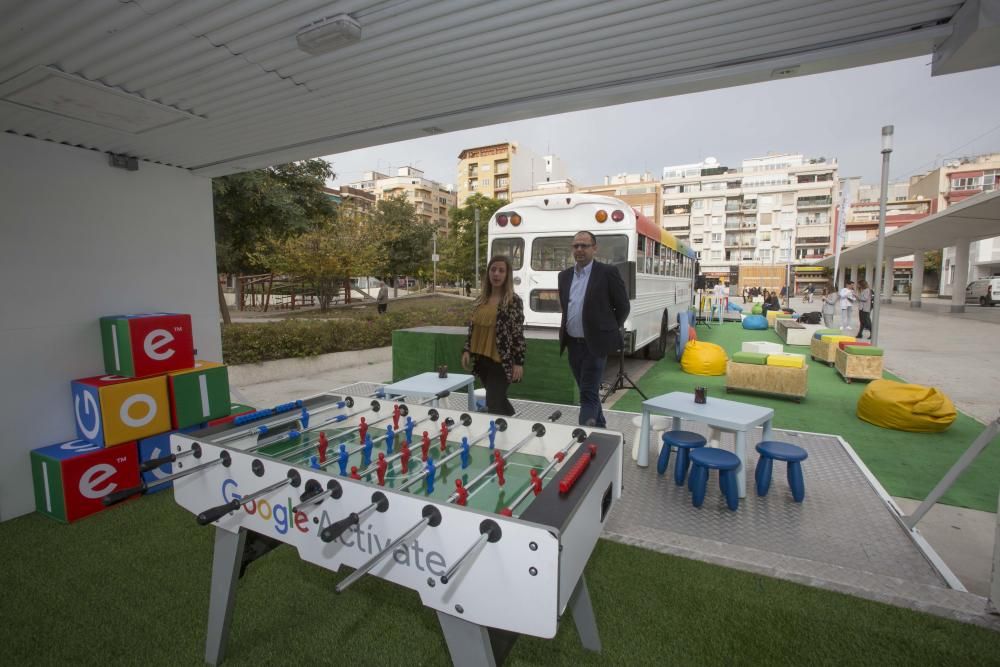 Presentación de Google Actívate en la plaza Séneca de Alicante