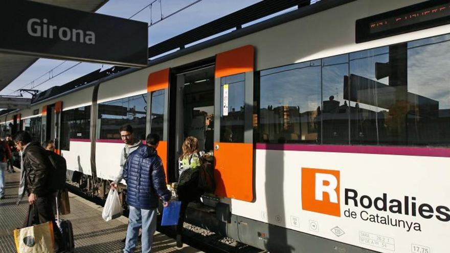 Retard de gairebé una hora en un tren per un viatger sense bitllet