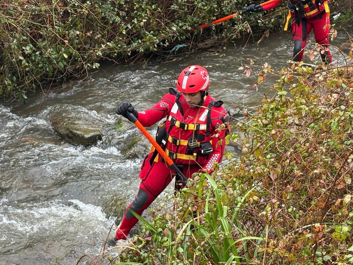 Cuarto día de búsqueda de la mujer que cayó al río en San Martín: así están siendo los complicados trabajos de rastreo