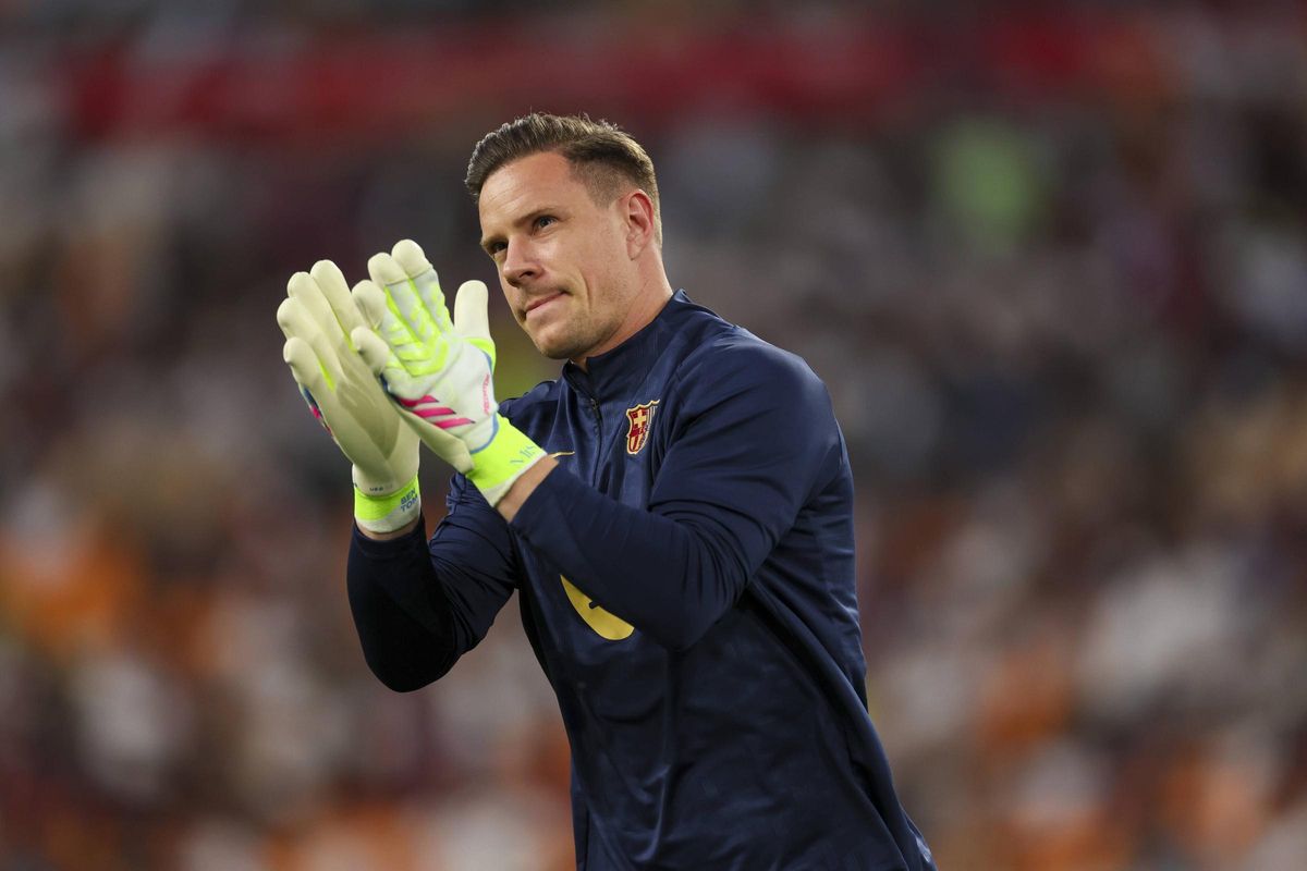 Ter Stegen, durante un calentamiento con el FC Barcelona