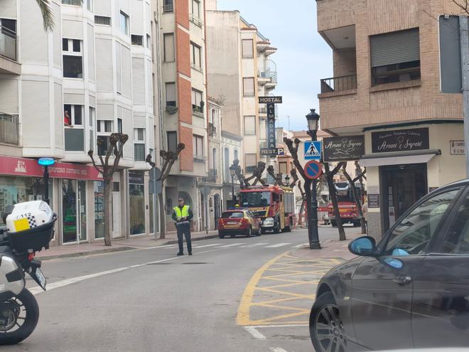 Se desprende la fachada de un hotel en Benicàssim