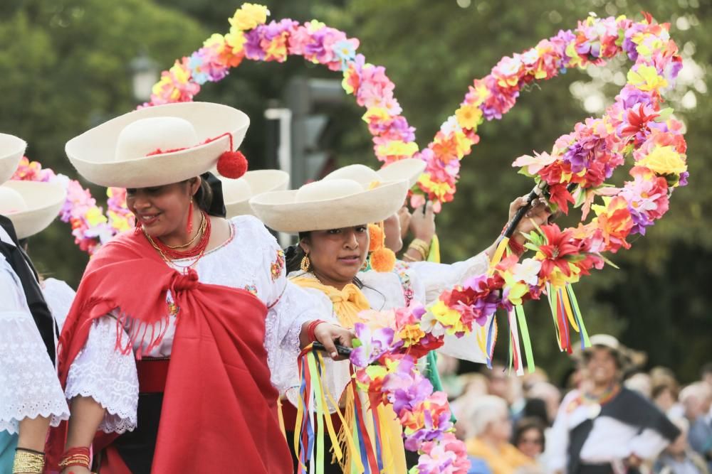 Desfile del Día de América en Asturias