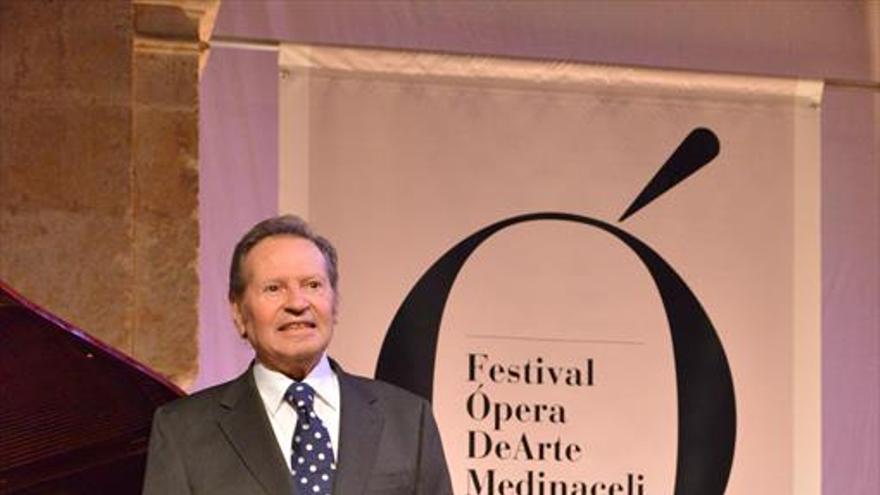 El tenor cordobés Pedro Lavirgen, uno de los premios Excelentia