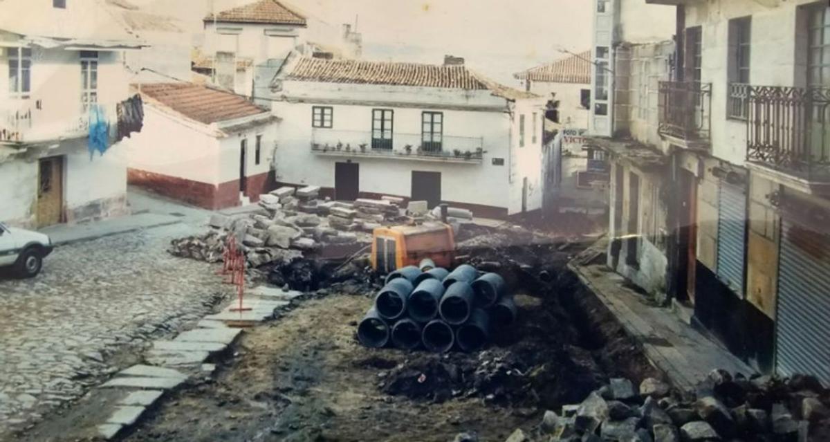 Reforma del Costal en 1991 . |  Faro