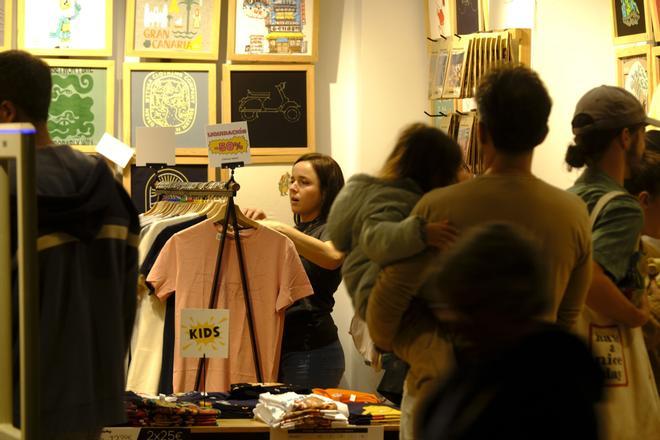 Luces y compras en Triana