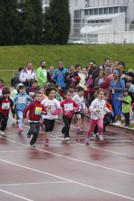 Carrera Solidaria por el Sáhara en el Estadio Municipal de Atletismo Yago Lamela