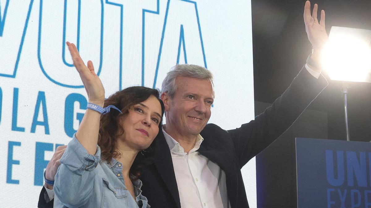 Isabel Díaz Ayuso y Alfonso Rueda, en un mitin en Vigo de las últimas elecciones autonómicas