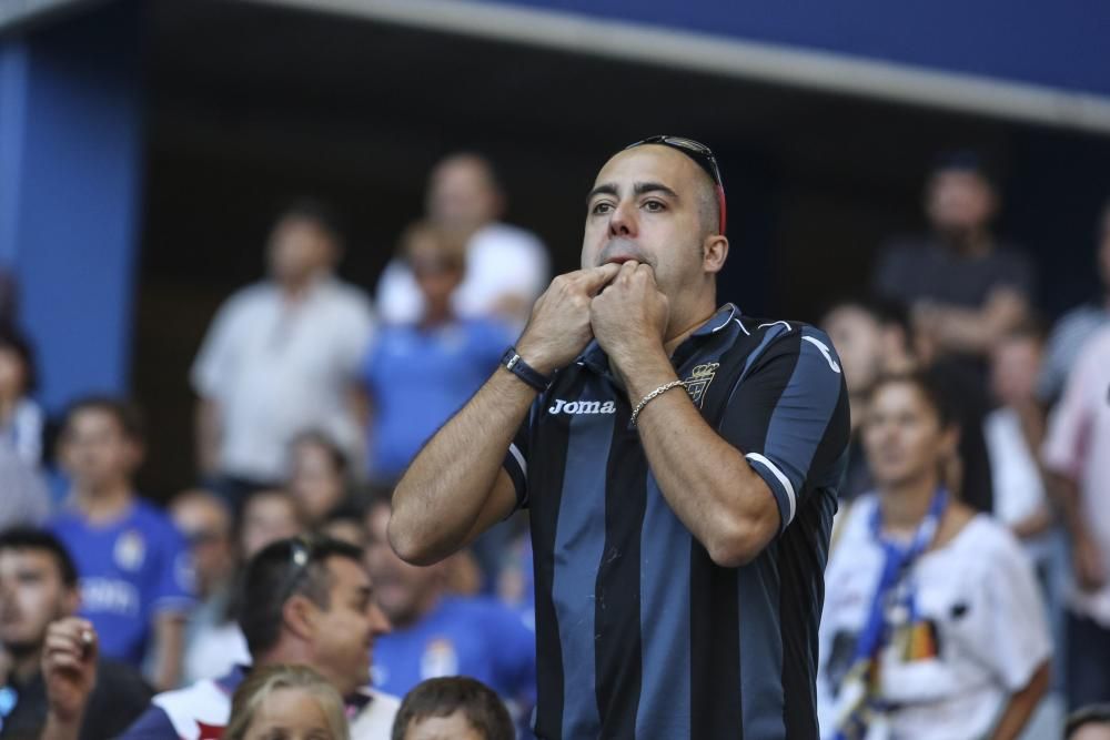 El partido entre el Real Oviedo y el Rayo Vallecano, en imágenes