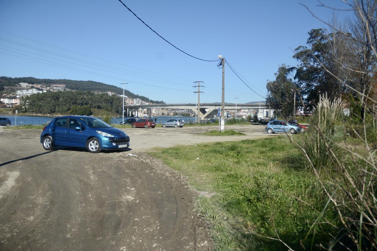 Terrenos de Costas en Mollavao en los que se quiere abrir un vial entre la avenida de Marín y Rosalía de Castro