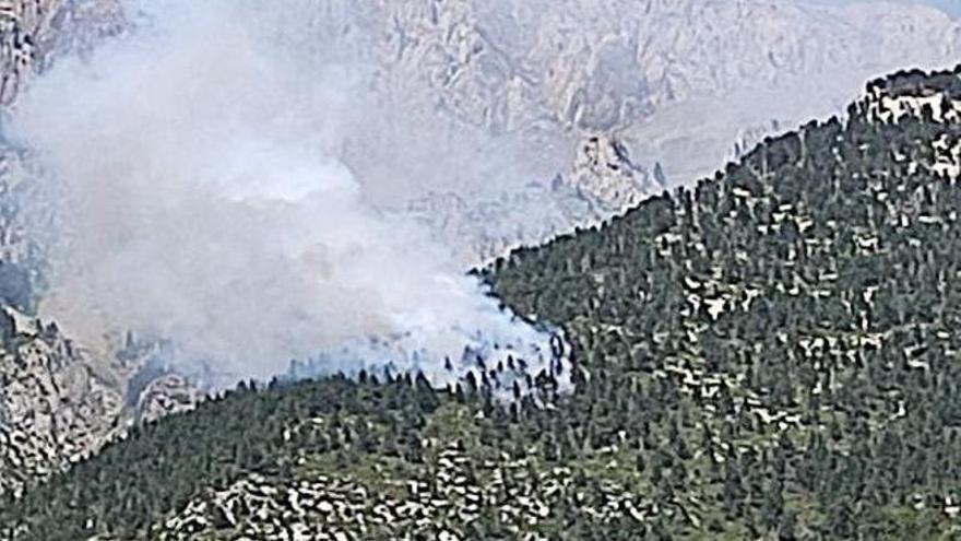 Incendi al voltant del massís del Pedraforca