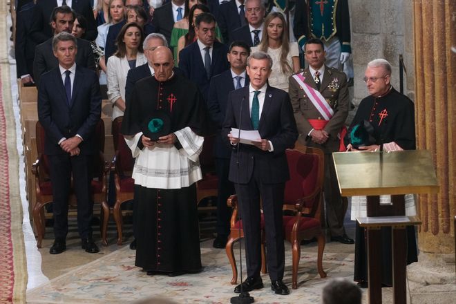 Rueda clama al Apóstol "acierto" para los gobernantes ante una España que está "manchada"
