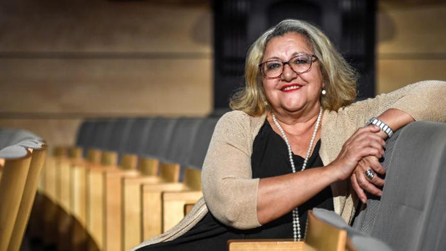 Inma Chacón, en el patio de butacas del Teatro Guiniguada.