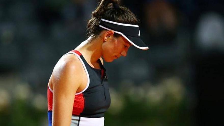 Muguruza cae en su estreno en Roma con nocturnidad y alevosía