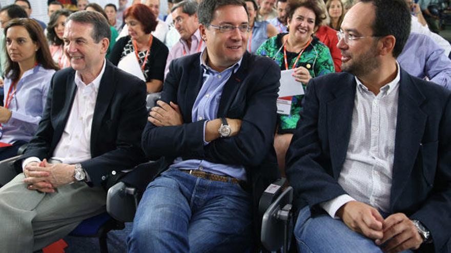 Caballero, durante la reunión de hoy del Comité Federal del PSOE. // Efe