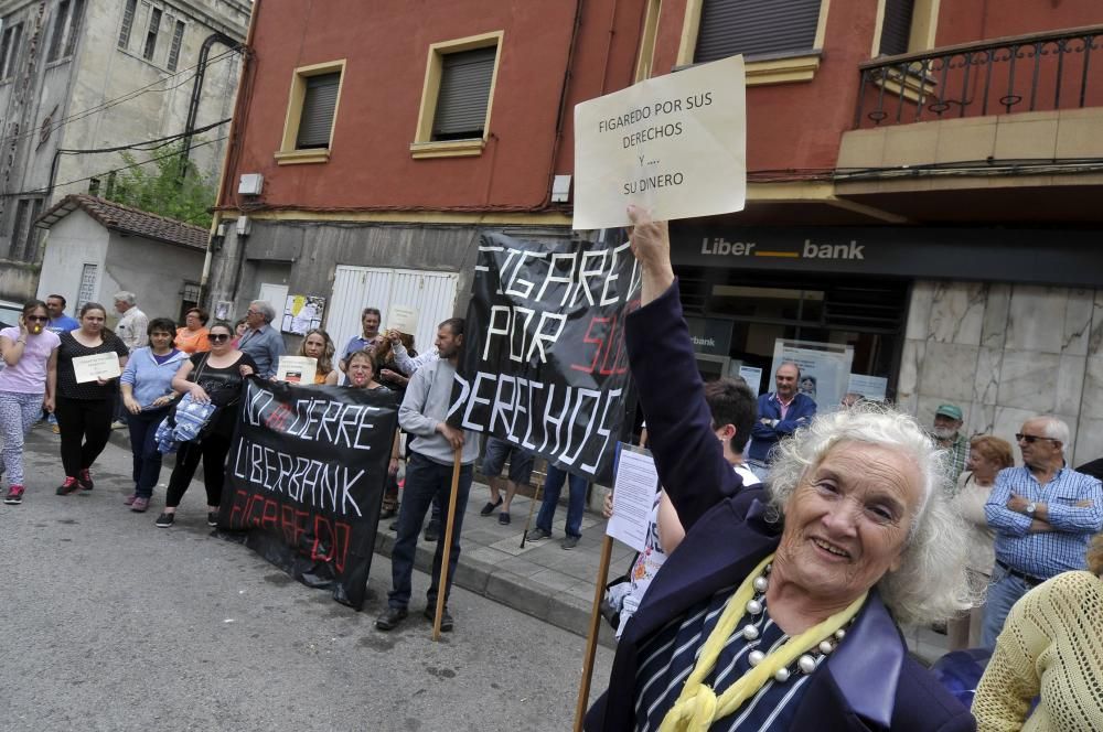 Protesta de vecinos en Figaredo