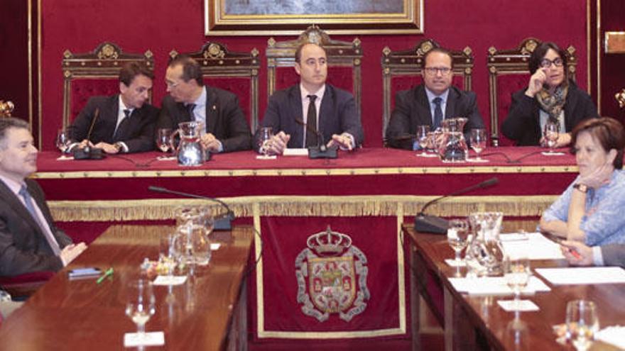 Una imagen del brevísimo pleno del Ayuntamiento de Málaga.