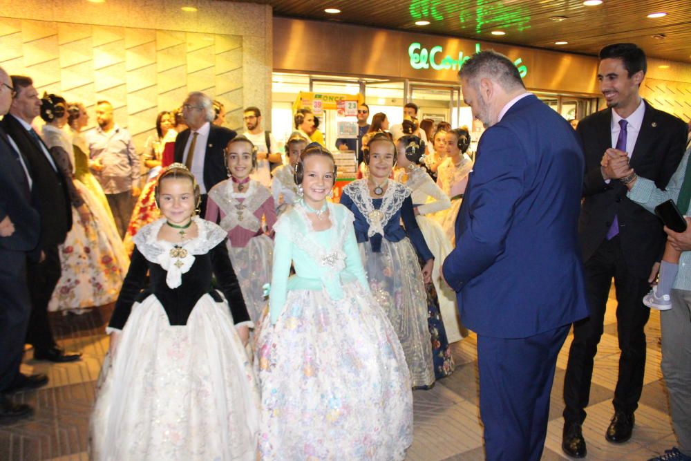 Estreno de las falleras mayores y cortes 2020 en Una Festa per a Tots