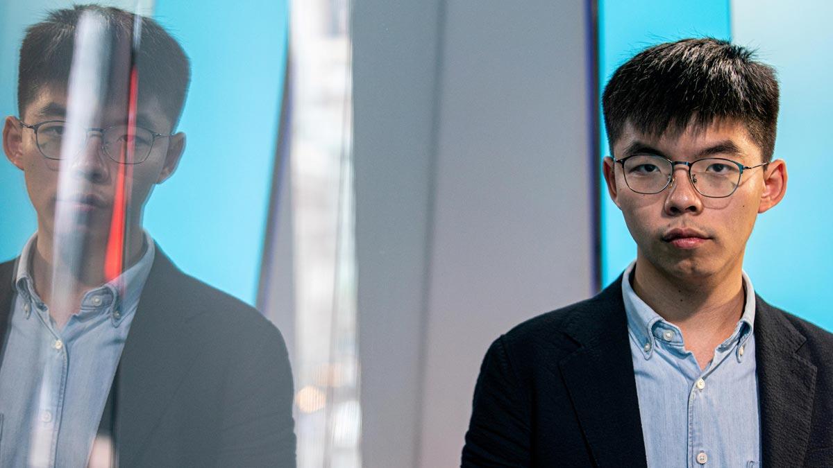 Hong Kong prohíbe al activista Joshua Wong presentarse a los comicios locales.