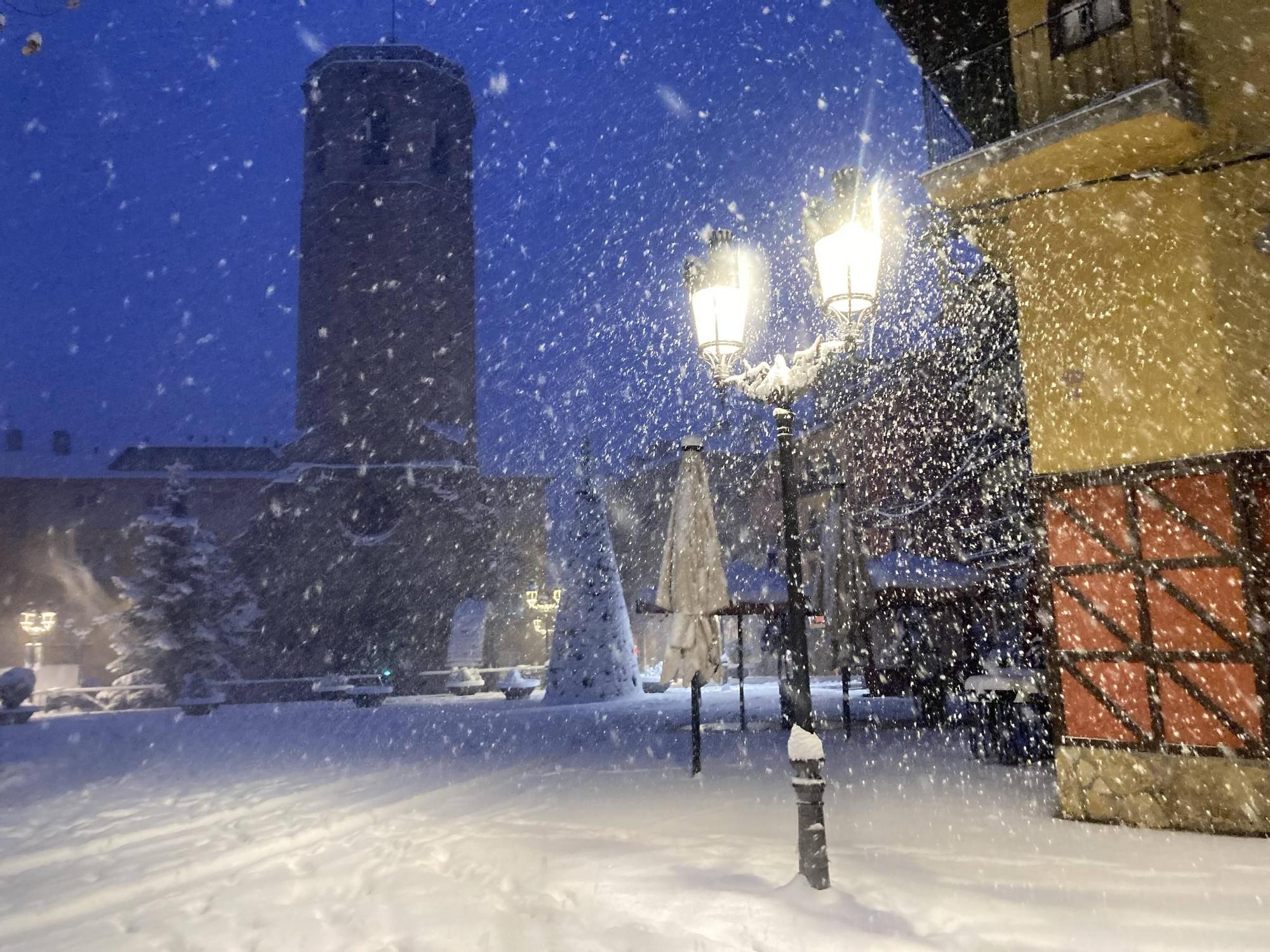 Una de les nevades d'aquest hivern a Puigcerdà