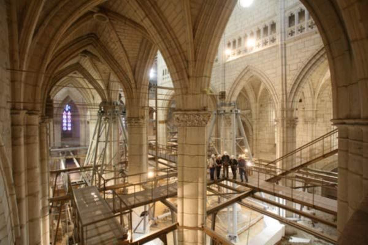 La Catedral Vieja de Vitoria está sumergida en un profundo proceso de restauración.