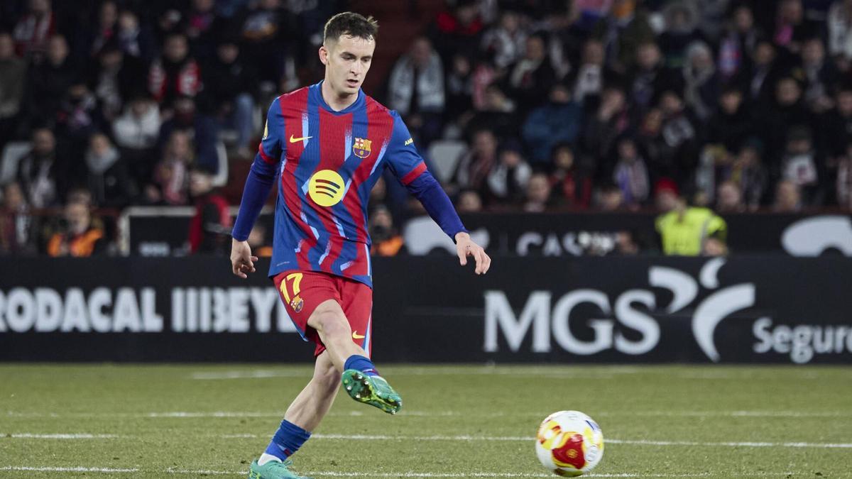 Marc Casadó: "Siempre que haya la posibilidad de llevar esta camiseta y este escudo, será mi prioridad"