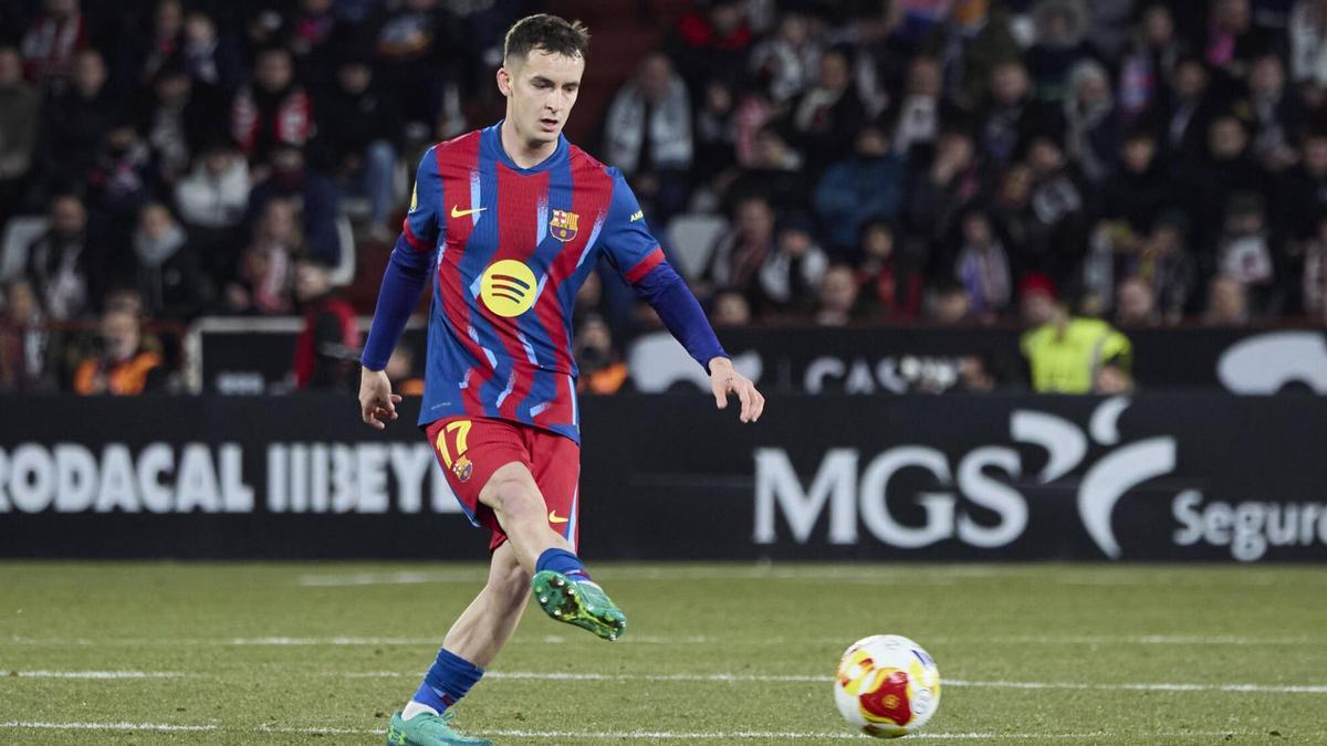 Marc Casadó: "Siempre que haya la posibilidad de llevar esta camiseta y este escudo, será mi prioridad"