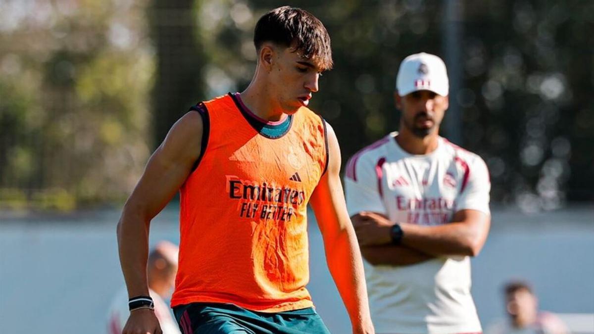 Espí, ya está a las órdenes de José Mourinho