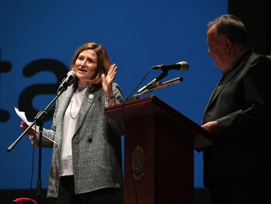 A Radio Conta celebra en el teatro Rosalía su quinta edición, en la que homenajeó a Ángel Gómez Hervada y recaudó fondos para Aspace