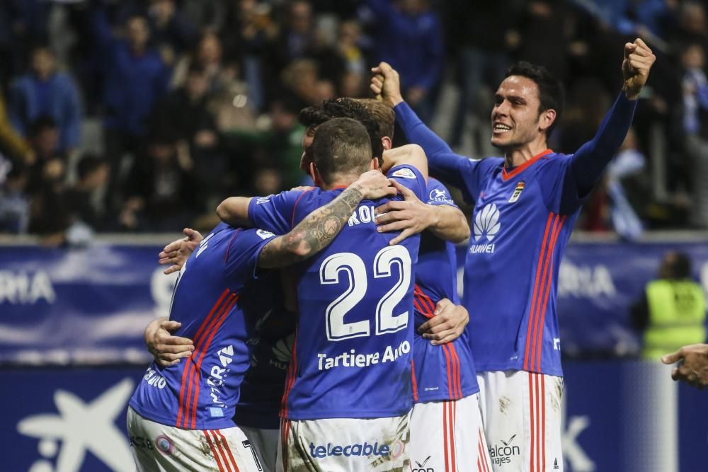 Partido en el Carlos Tartiere entre el Oviedo y el Almería