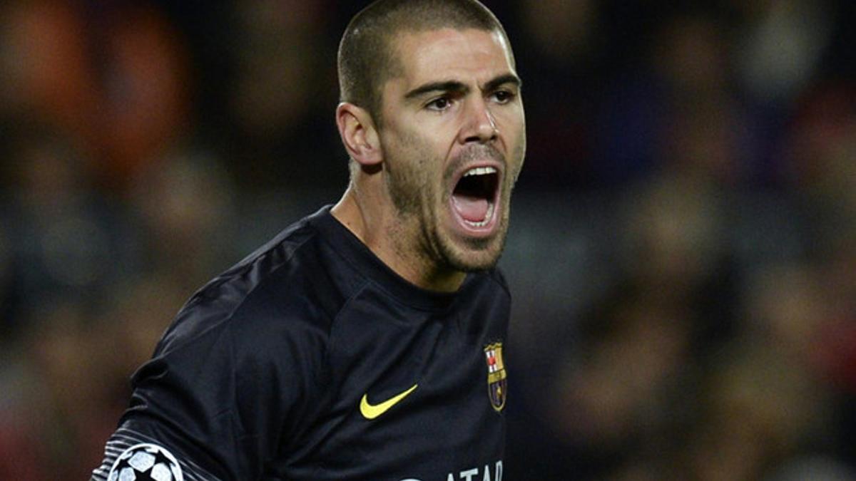 Víctor Valdés no está en condiciones de jugar todavía con el United