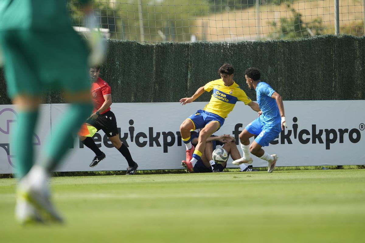 Partido UD Las Palmas- Neom saudí (0-1)